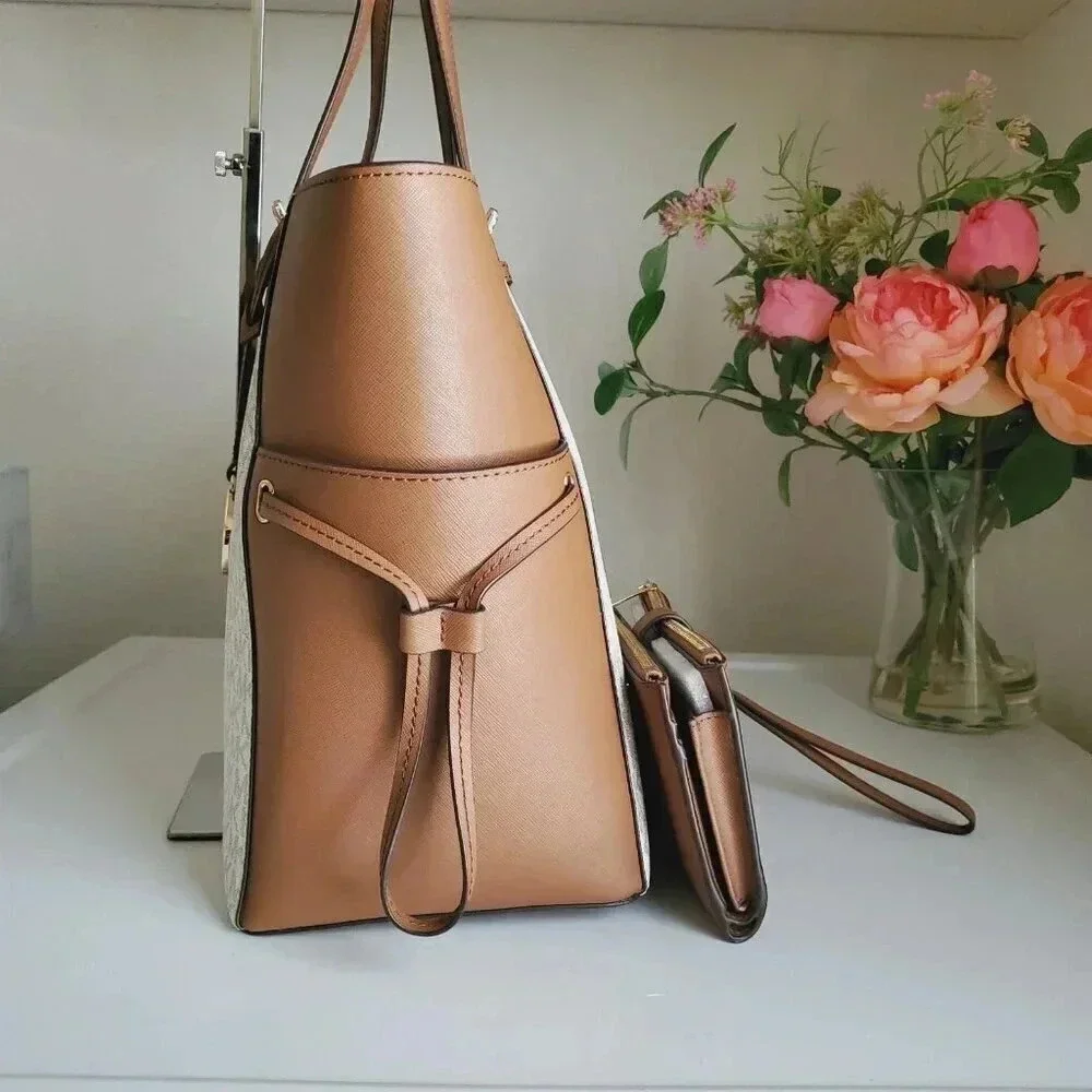 Michael kors Gilly tote and wallet set - Picture 3 of 12